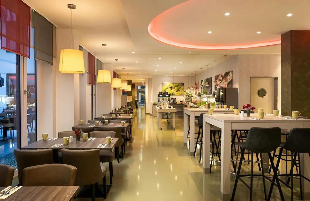 Leonardo Hotel Berlin Mitte-1